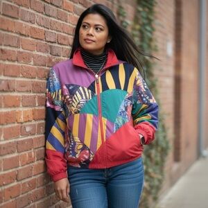 VINTAGE MULTICOLOR BUTTERFLY & GEOMETRIC PRINT HEAD WINDBREAKER SIZE S